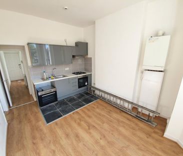 77 East Road, Longsight, Manchester, M12 - Photo 2