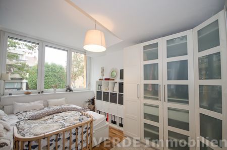 Neuwertige 3-Zimmer-Wohnung mit Balkon, Aufzug & Carport in ruhiger Innenstadtlage in Pforzheim - Photo 2