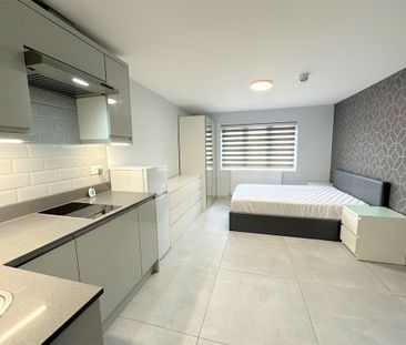 Chaplin Road, Wembley - Photo 1