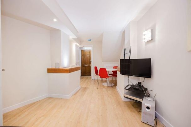 1 bedroom flat to rent - Photo 1