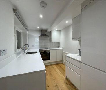 2 bedroom first floor maisonette with private patio and parking, on... - Photo 3