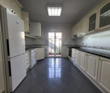2 room luxury Flat for rent in Sintra, Portugal - Photo 5