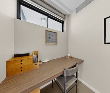 EXECUTIVE FULLY FURNISHED – DESIGNER INTERIORS - Photo 4