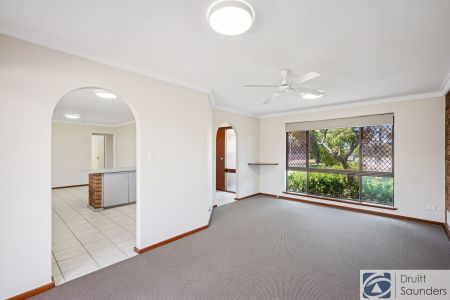 Freshly Refurbished 3-Bedroom Home - Move-In Ready! - Photo 5