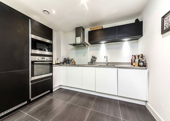 Eltringham Street, SW18 1GS, London - Photo 1