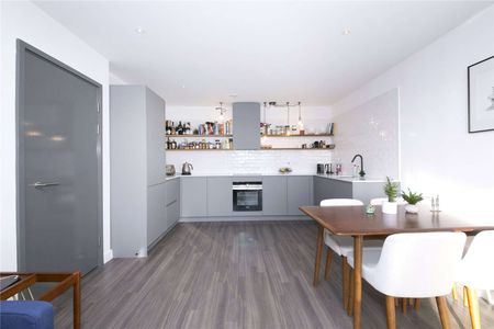 Superb two bedroom apartment with a balcony in the popular Mettle & Poise development. - Photo 5