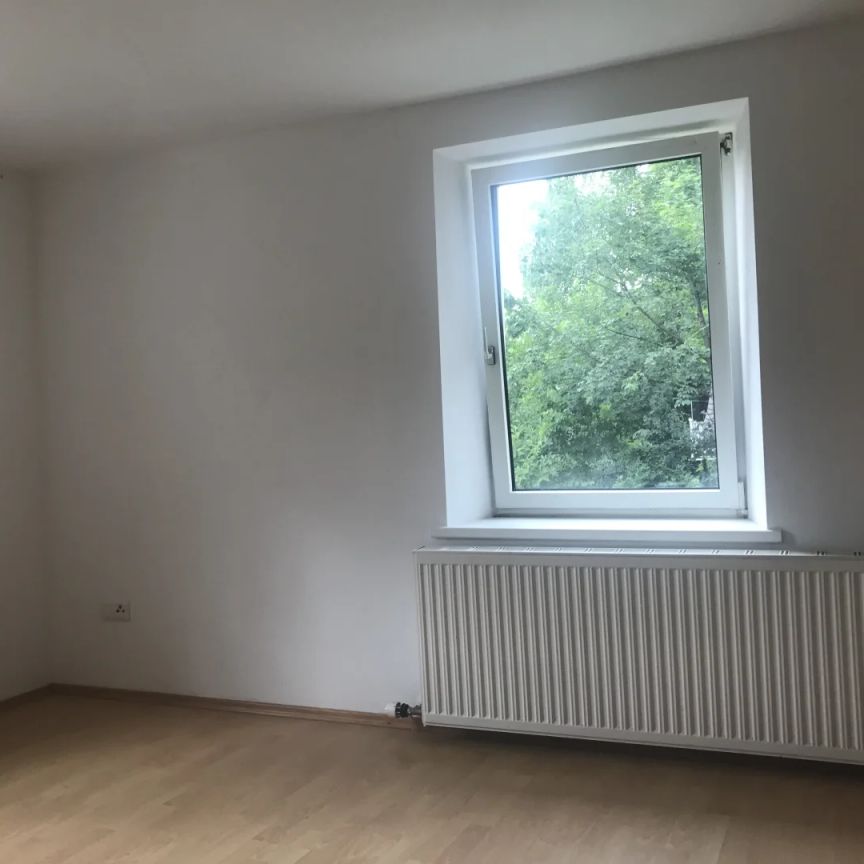 Helle 3 Zimmer Wohnung in zentraler Lage-Oberdorf mit gemütlichem Kachelofen - Photo 1