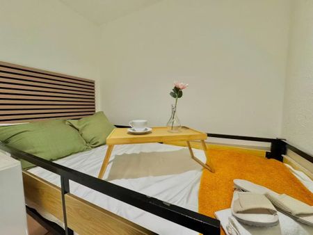 Calle de Carretas, Madrid, Community of Madrid 28012 - Photo 4