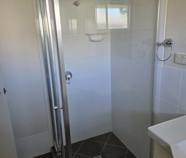 SPACIOUS, LOW-SET & READY TO ENJOY � MOORE PARK BEACH GEM - Photo 3