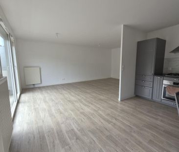 À louer – Bel appartement T3 récent avec balcon et parking - Photo 1