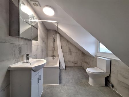 Herbert Road, London SE18 - Photo 3