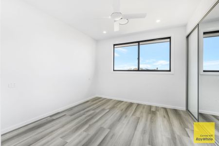 Stunning Brand New Family Home - Photo 2