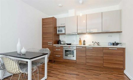 Copenhagen Place, Limehouse, E14 - Photo 4