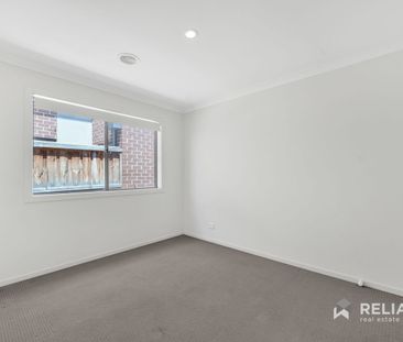 Perfect family home in Point Cook - Photo 4