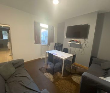 Lois Avenue, Nottingham - Photo 3