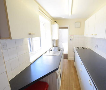 3 bedroom house to rent Cross Street, Lincoln, Lincolnshire, LN5 - Photo 2