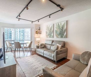 2+1 Bedroom, 2 Bathroom - World Trade Centre - Photo 1