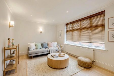7 bedroom detached house to rent - Photo 4