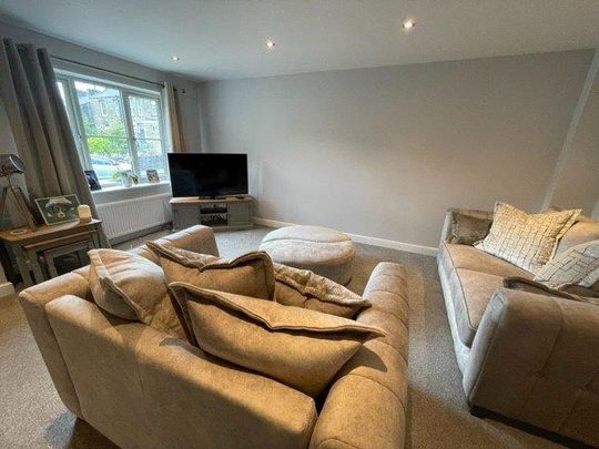 3 bedroom terraced house to rent - Photo 1