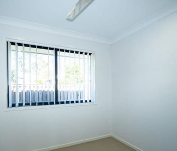 Single Storey - 4 Bedroom (plus study), 2 Bathroom, Double LUG - Co... - Photo 4