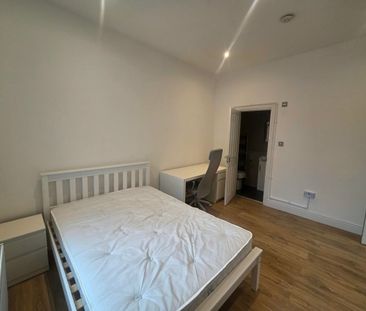 Room in a Shared House, Filey Avenue, N16 - Photo 3