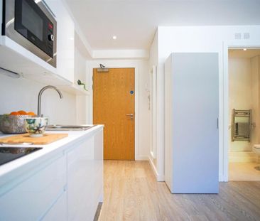 Studio to rent - Photo 4