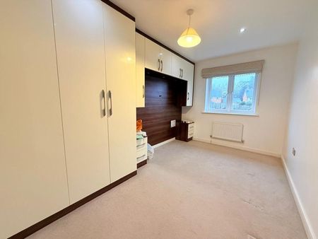 3 bedroom semi-detached house to rent - Photo 4