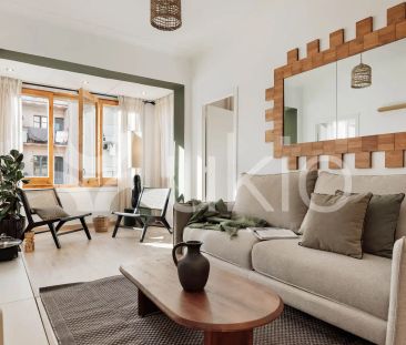 Apartamento de alquiler en Carrer D'aulèstia I Pijoan, Vila de Gràcia - Photo 2