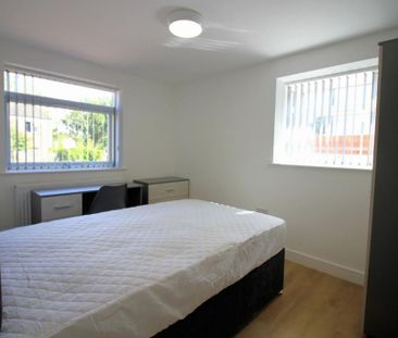 5 bedroom detached house to rent - Photo 3