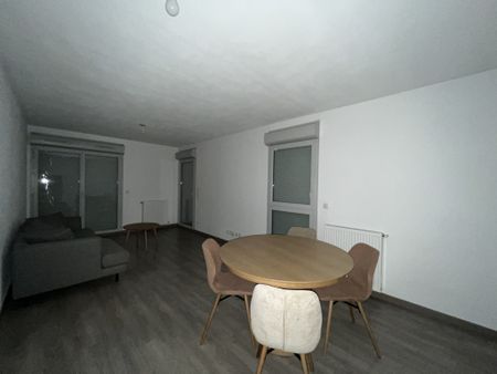 Location Appartement 3 pièces 66m² VILLENAVE D ORNON 33140 - Photo 2