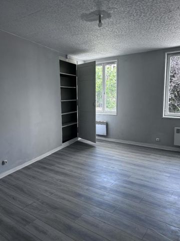 Location Appartement 3 pièces 62m² CAUDEBEC LES ELBEUF 76320 - Photo 3