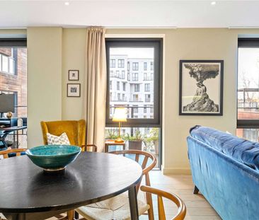 Two double bedroom upper floor apartment set within a secure modern... - Photo 3