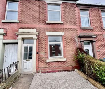 2 bedroom terraced house to rent - Photo 3