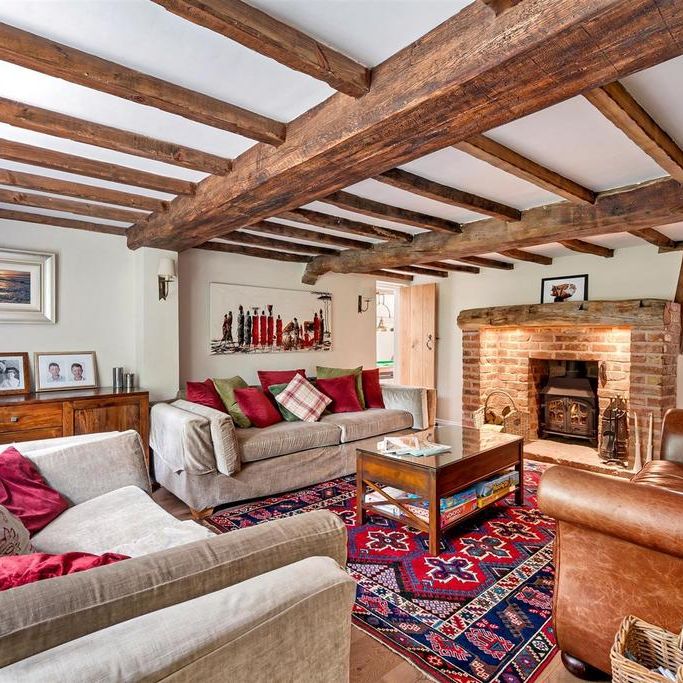 4 bedroom detached house to rent - Photo 1