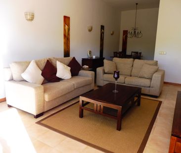 Apartamento planta baja en alquiler en Marbella, Marbella - Photo 5