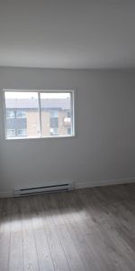 41/2 Québec**Charlesbourg**1 mois gratuit**Ascenseur**Béton**Frais peint**Non fumeur de toute substance**libre à partir de décembre, 1175$ - Photo 4