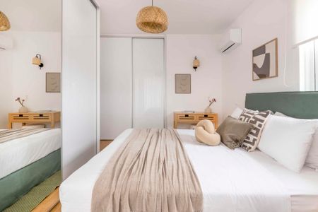 Elevated 2BR Apartment in Chalandri - Photo 5