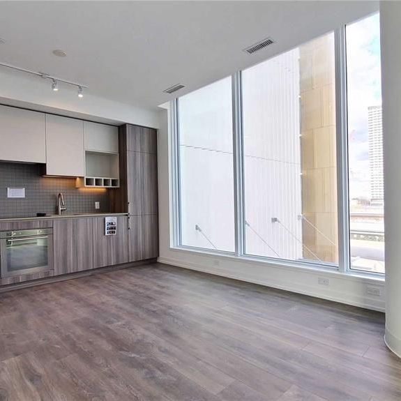 For Lease - 5 Buttermill Avenue Unit# 301, Vaughan, Ontario - Photo 1