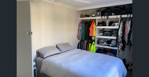 Cosy Unit in Perfect Location! - Photo 1