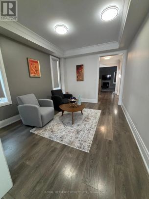 65 CONARTY CRESCENT E - Photo 1