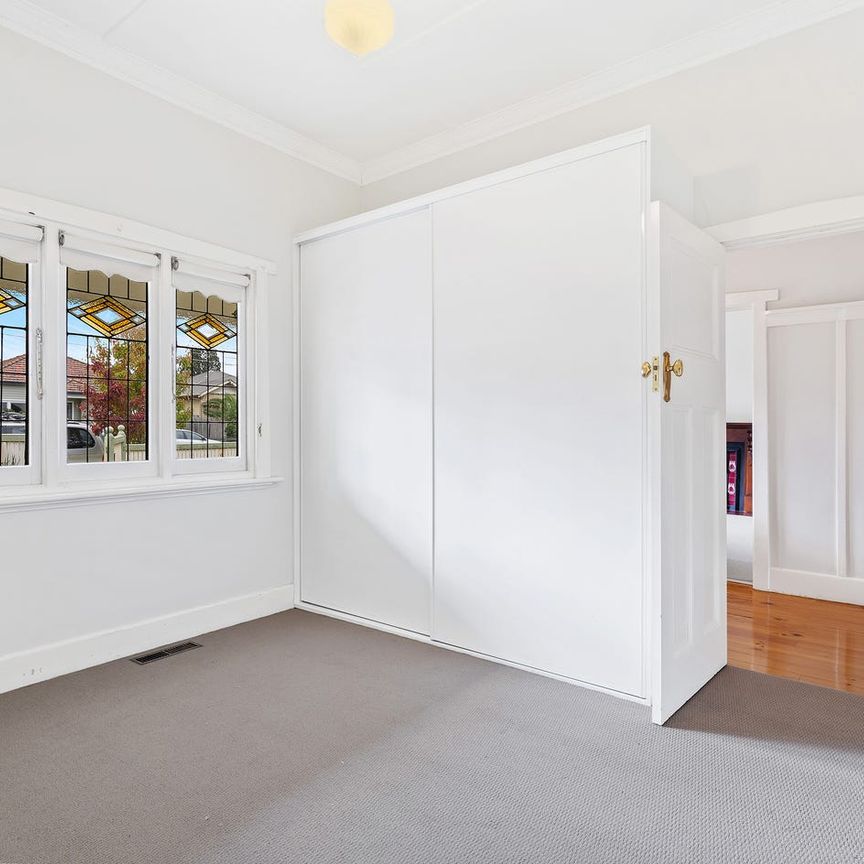 Beautiful 3x bedroom family home - Photo 1