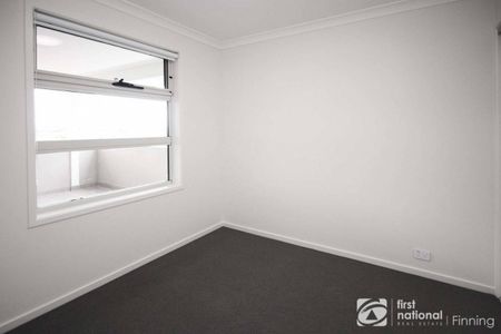 Brand-New Double-Storey Home in a Prime Location - Photo 4