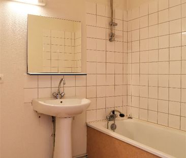 Location Appartement 2 pièces 56m² ROUEN 76000 - Photo 6