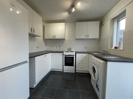 2 bedroom property to rent - Photo 3