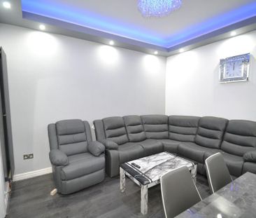 6 bedroom house to rent - Photo 1