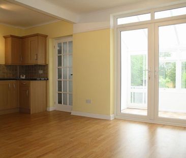 3 bedroom detached house to rent - Photo 5
