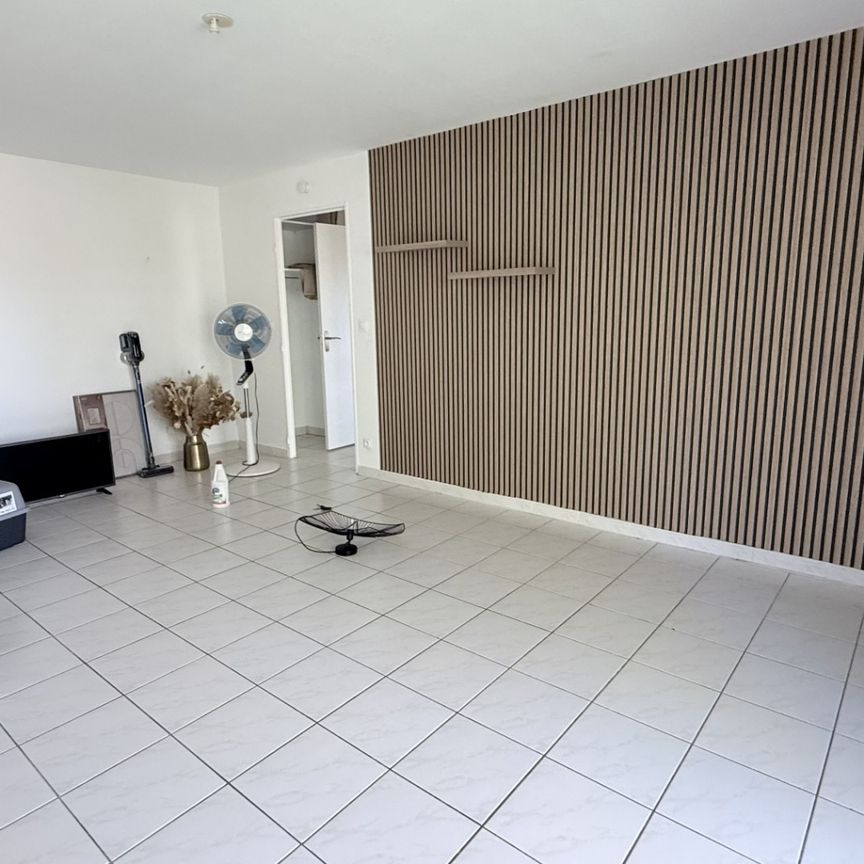 Location Appartement 2 pièces 45m² LENS 62300 - Photo 1