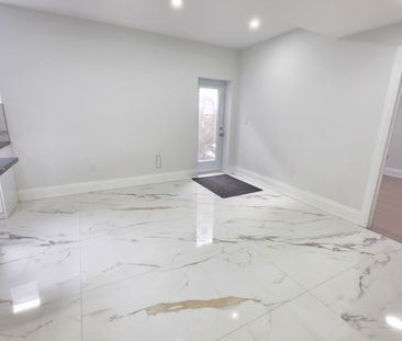 For Lease - 1432 Yellow Rose Circle Unit# Basement, Oakville, Ontario - Photo 2