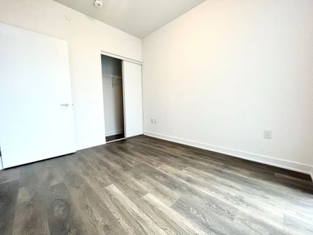 For Lease - 10 Honeycrisp Crescent Unit# 615, Vaughan, Ontario - Photo 4