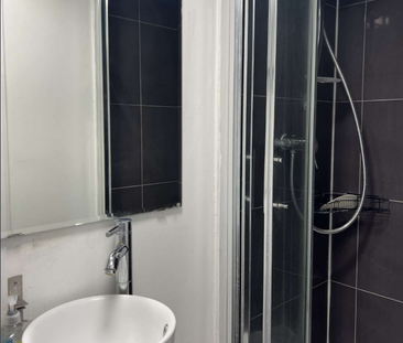 House share to rent - Photo 1